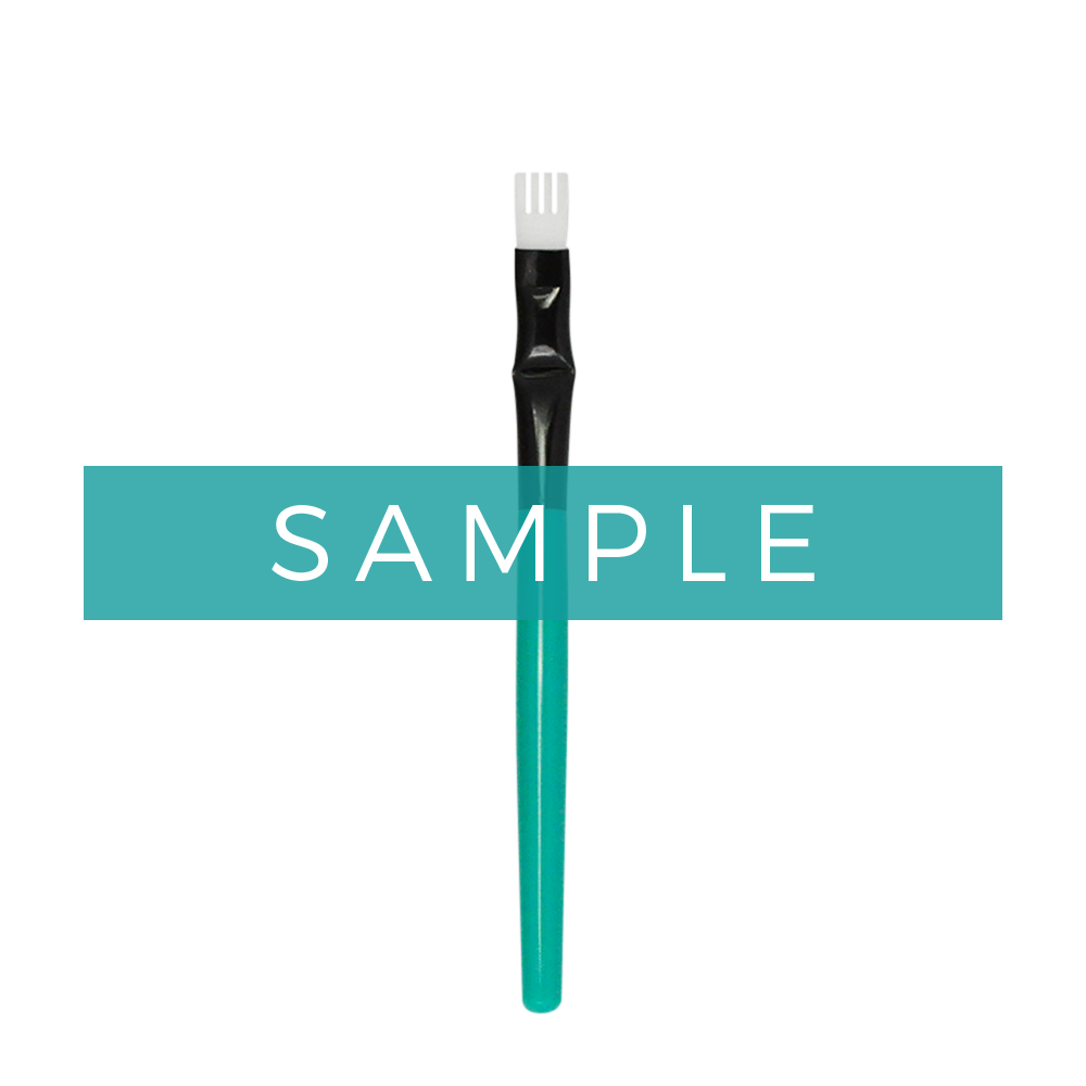 In Between Eyelash Cleansing Brush