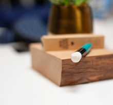 Load image into Gallery viewer, Wholesale - Eyelid Margin Cleansing Brush
